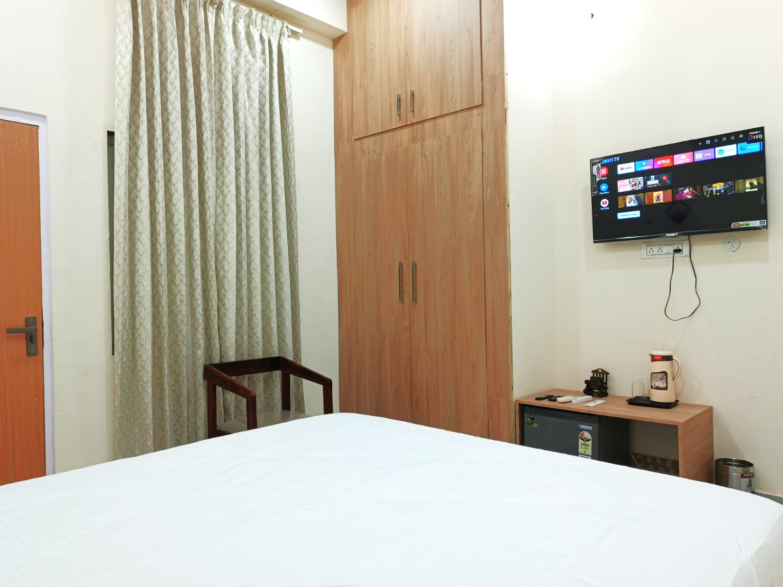 Deluxe Room 2